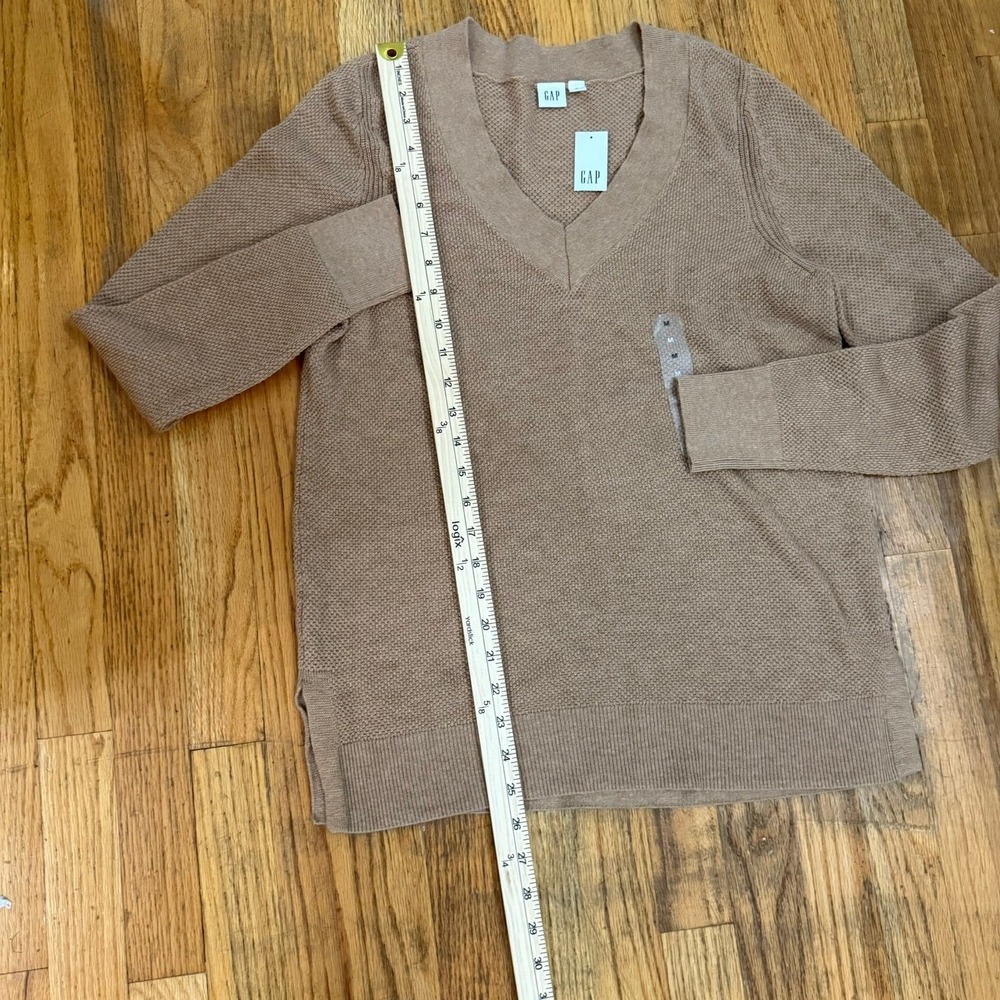 NWT GAP Womens Brown VNeck Textured Long Sleeve Sweater Size Medium NWT Fall - Picture 7 of 12